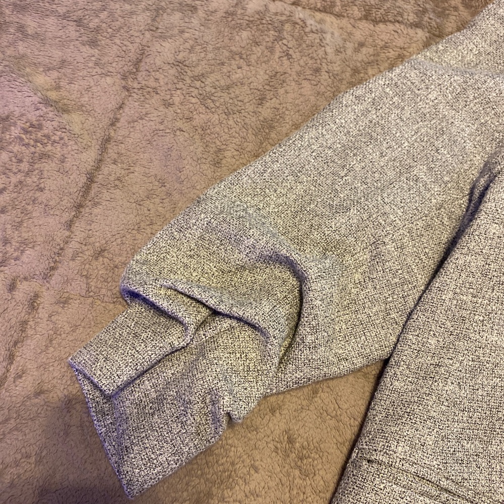 Blazer - Picture 2 of 4